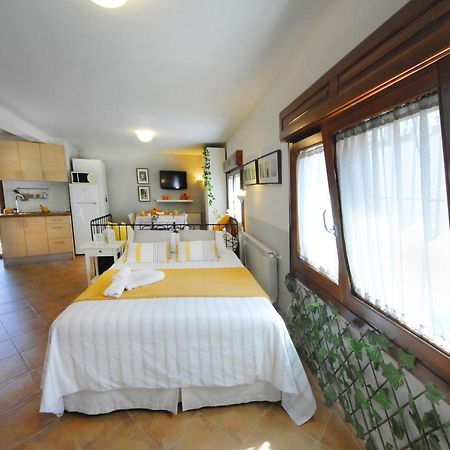 Casa Rural "Hazanas" Adanero Exterior foto