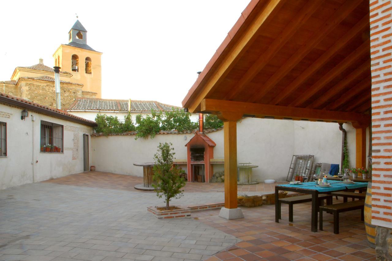Casa Rural "Hazanas" Adanero Exterior foto