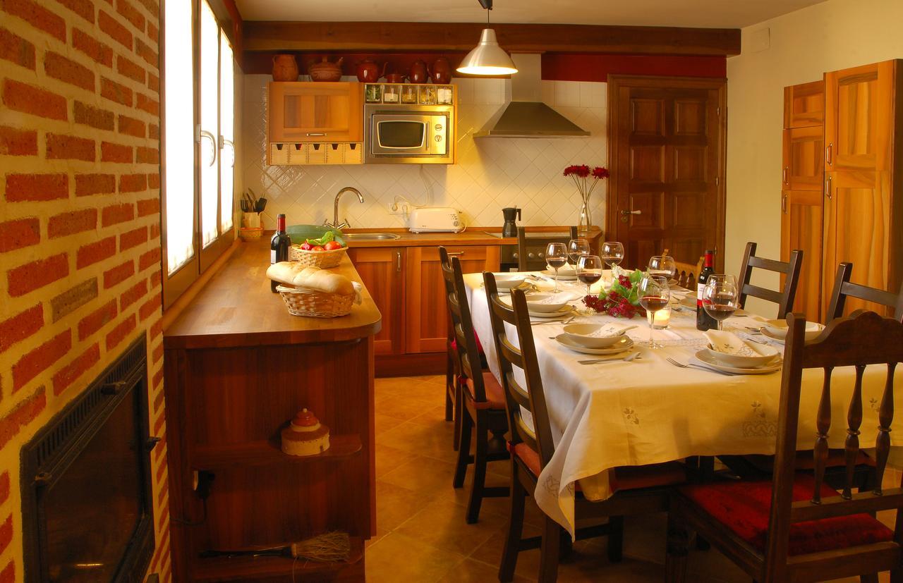 Casa Rural "Hazanas" Adanero Exterior foto